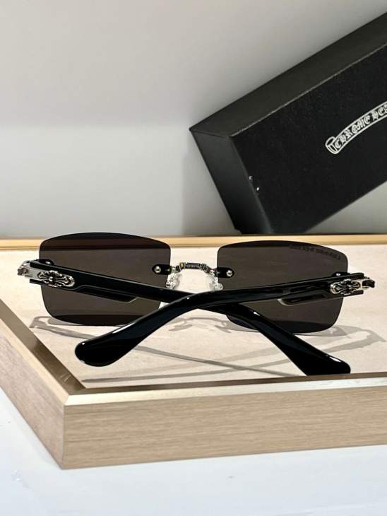 Picture of Chrome Hearts Sunglasses _SKUfw69656775fw